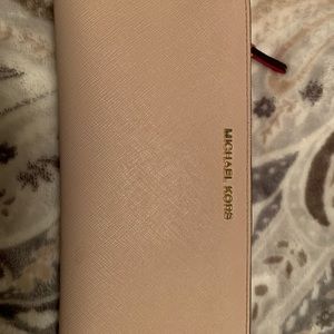 Michael Kors slim wallet
